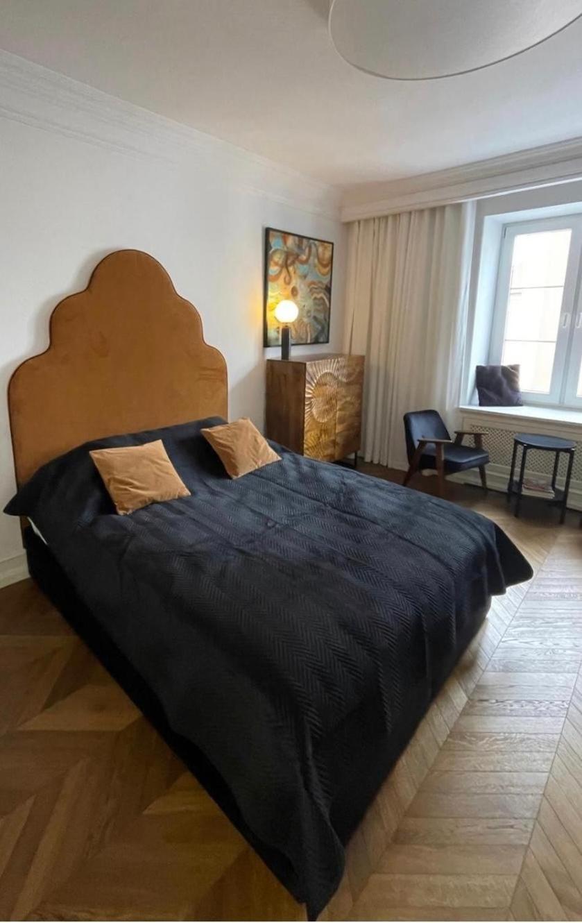 Warsaw Miodowa Apartments - Old Town - Stare Miasto Екстер'єр фото